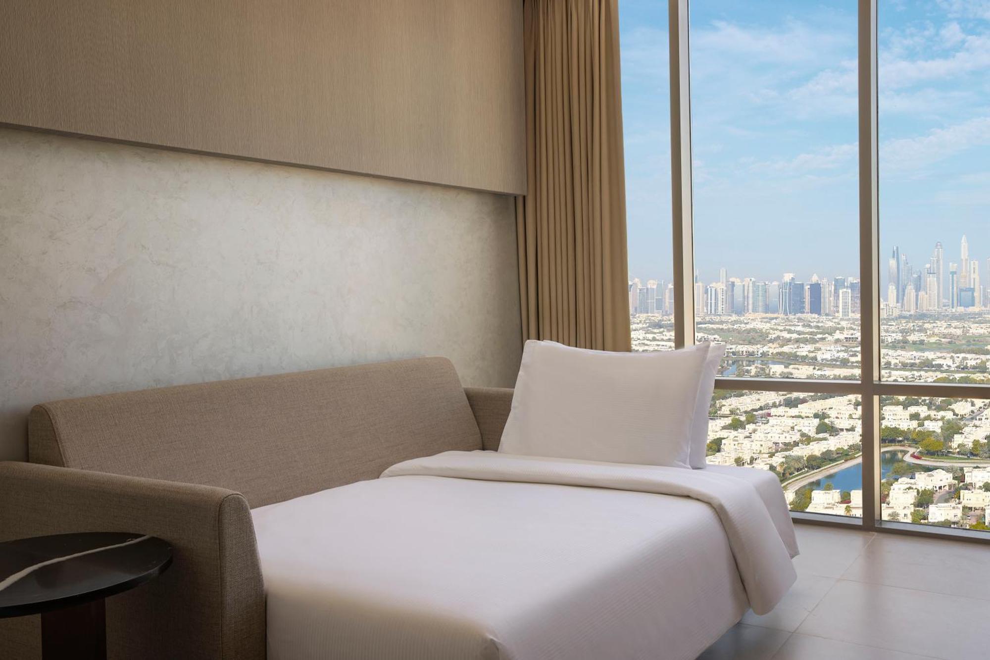 Hotel Local Dubai At Jumeirah Village Triangle Eksteriør billede